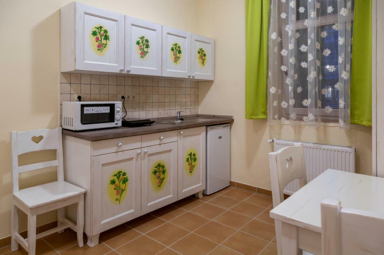 Balzsam Apartmanhaz هاركاني المظهر الخارجي الصورة